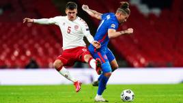 England gegen Dänemark; Nations League (0:1); Joakim Mæhle und Kalvin Phillips