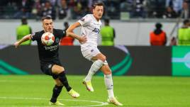 Eintracht Frankfurt gegen Fenerbahçe Istanbul; Filip Kostic gegen Mesut Özil; Europa League; 16.09.2021