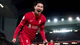 Liverpool gegen Arsenal; Takumi Minamino; Jubel nach Siegtreffer zum 4:0 am 20.11.2021