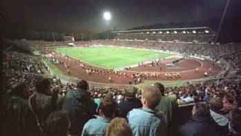 Ausverkauftes Ludwigspark-Stadion, 1. FC Saarbrücken DFB Pokal, 24.9.1997