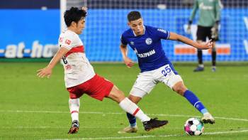 Stuttgart - Schalke; Wataru Endo und Amine Harit