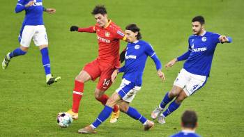 Schalke gegen Leverkusen; Hinspiel (0:3); Patrik Schick, Benjamin Stambouli und Ozan Kabak