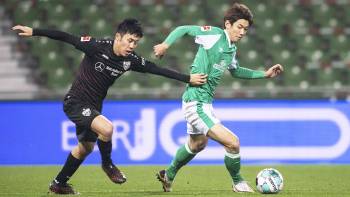 Werder Bremen gegen VFB Stuttgart; Hinspiel (1:2); Wataru Endo und Yuya Osako