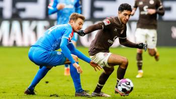 FC St. Pauli gegen Holstein Kiel; Hinspiel (1:1); Hauke Wahl und Omar Marmoush