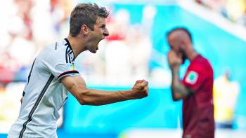 Deutschland gegen Portugal; WM 2014 (4:0); Thomas Müller und Raúl Meireles