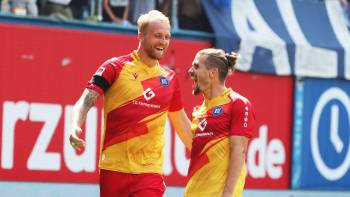 Hansa Rostock gegen Karlsruher SC; Philipp Hofmann und Sebastian Jung