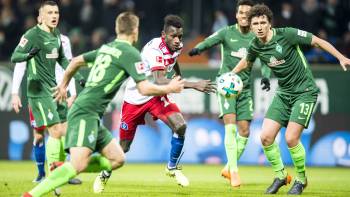 SV Werder Bremen gegen Hamburger SV; Bakery Jatta und Milos Veljkovic